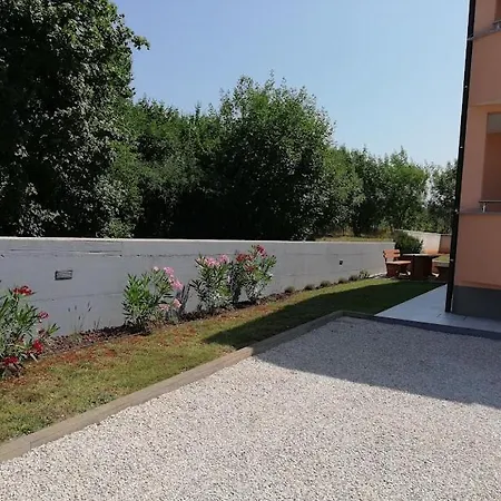 Oleander Lovrecica-residence With Pool Apartment *