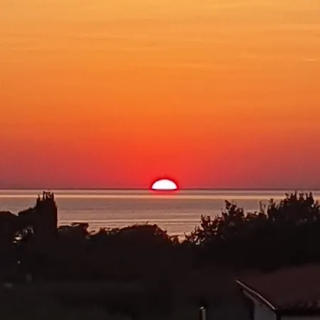 Apartments Oleander Lovrecica 250M From Beach *