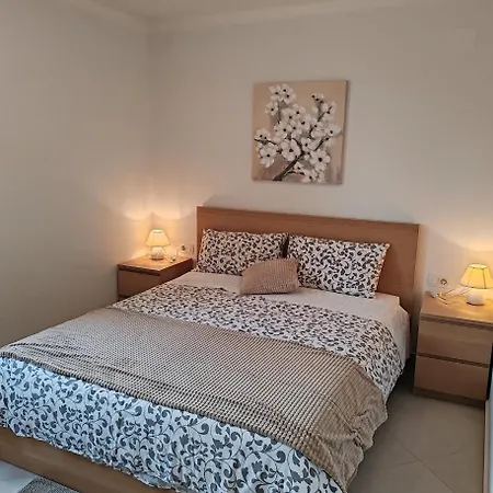 Apartments Oleander Lovrecica 250M From Beach Apartamento