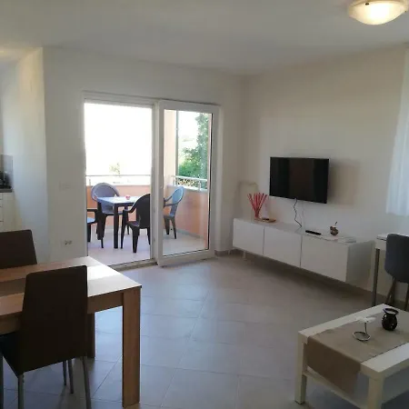 Apartament Apartments Oleander Lovrecica 250M From Beach *